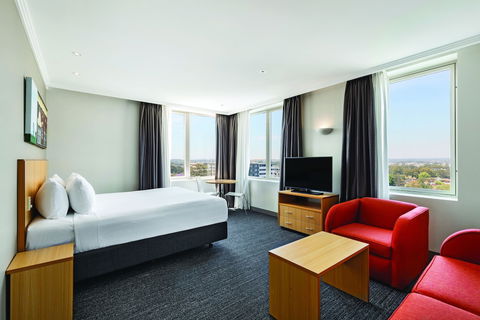Travelodge Hotel Bankstown Sydney - Gold Coast 4U 4