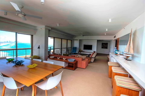 Gemini Court Holiday Apartments - Accommodation Gold Coast 4