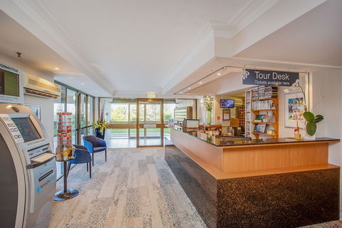 Gemini Court Holiday Apartments - Accommodation Gold Coast 3