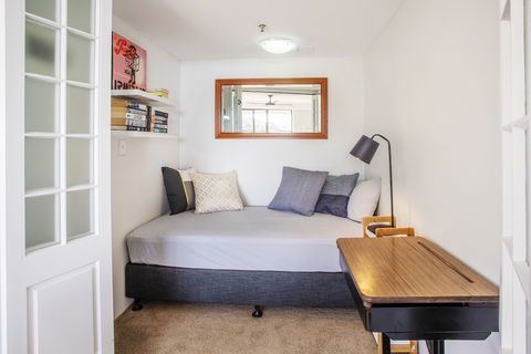 Gemini Court Holiday Apartments - Accommodation Gold Coast 5