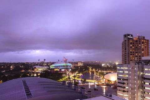 Oaks Adelaide Embassy Suites - Accommodation Gold Coast 5