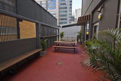 Base Brisbane Embassy - Gold Coast 4U 4