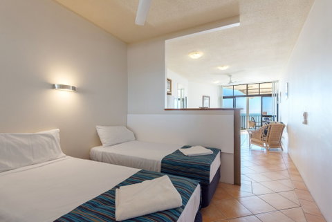 Amaroo At Trinity - Accommodation Gold Coast 6