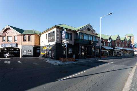 Mayfair Plaza Motel - Accommodation Gold Coast 1