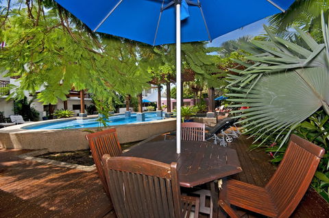 Freestyle Resort Port Douglas - Gold Coast 4U 2