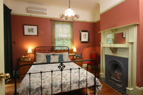 Moments Mountain Retreat - Accommodation Gold Coast 3