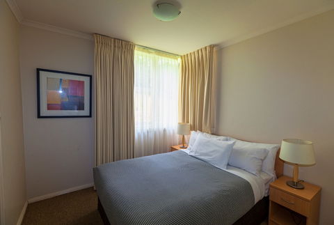 The Denman Hotel - Accommodation Gold Coast 2