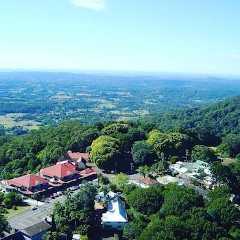 Mayfield On Montville - Accommodation Gold Coast 1
