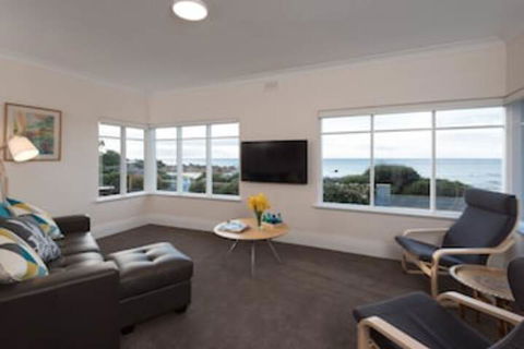 Sunrise At Penguin - Gold Coast 4U 0