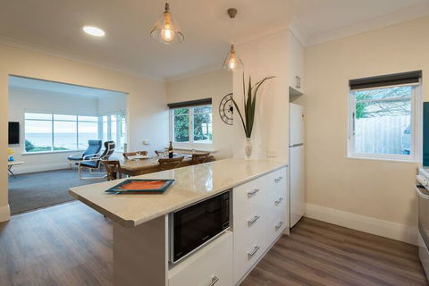 Sunrise At Penguin - Gold Coast 4U 7