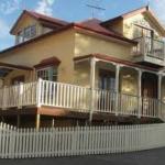 Quayside Cottages - Accommodation Gold Coast 0