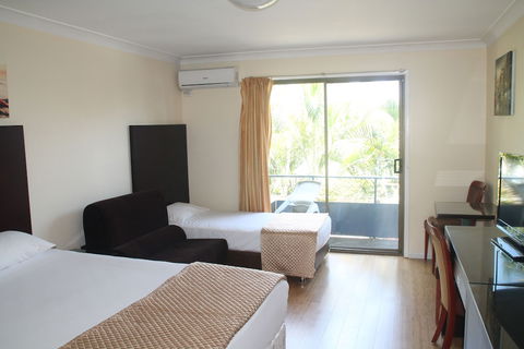 Centenary Motor Inn - Accommodation Gold Coast 6