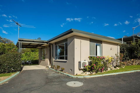 Eagle Heights - Accommodation Gold Coast 0