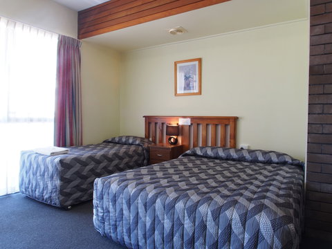 Downtown Motel - Accommodation Gold Coast 3