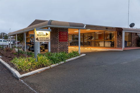 Club Inn Motel - Accommodation Gold Coast 0