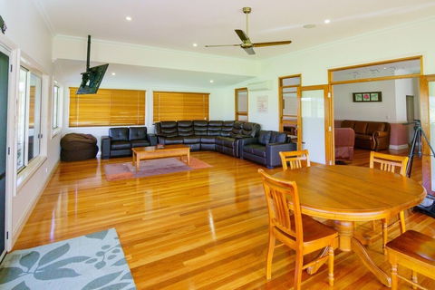 Radiance On Lyra - Accommodation Gold Coast 5