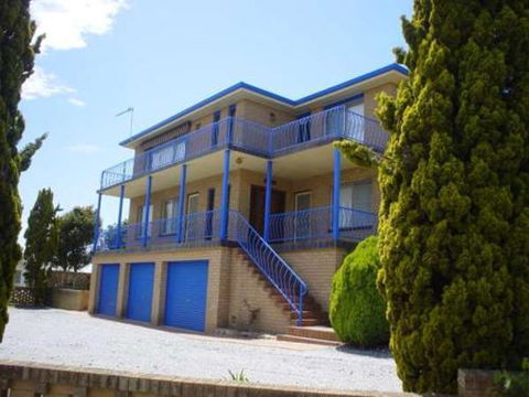 Flat 2 3 Bay Lane - Gold Coast 4U 5