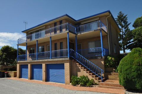 Flat 2 3 Bay Lane - Gold Coast 4U 3
