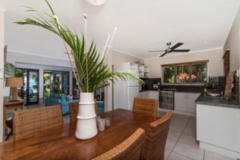 The Palms On Newell Beach - Gold Coast 4U 5