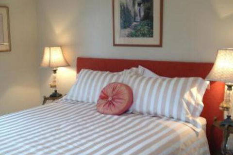 Every Man & His Dog Vineyard - Accommodation Gold Coast 0