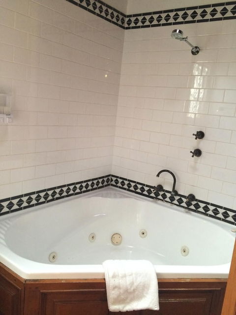 Daly View Bed & Breakfast - Accommodation Gold Coast 1