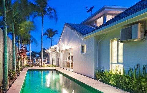 103 Noosa Parade - Gold Coast 4U 7