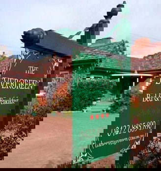 The Evergreen B&B - Accommodation Gold Coast 0