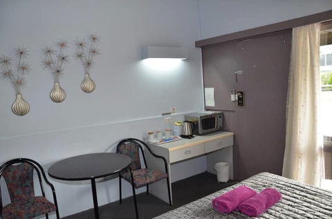 Warwick Motor Inn - Accommodation Gold Coast 4