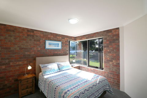 Pelican Waters - Gold Coast 4U 1