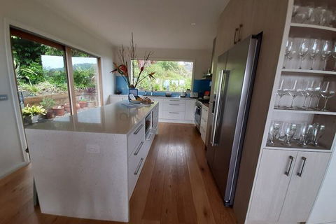 Jackson's Dromana - Gold Coast 4U 1
