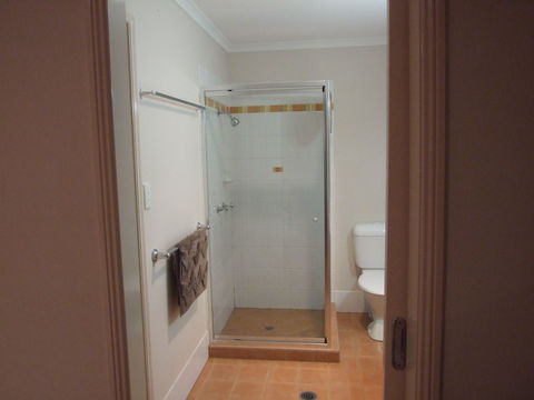 Lake Barra Cottages - Accommodation Gold Coast 3