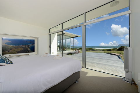 Cloudy Bay Beach House - Accommodation Gold Coast 6