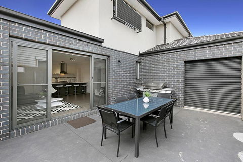 Palm Grove Beach House Dromana - Accommodation Gold Coast 1