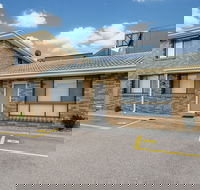 Hybiscus Waterfront Apartments - Gold Coast 4U