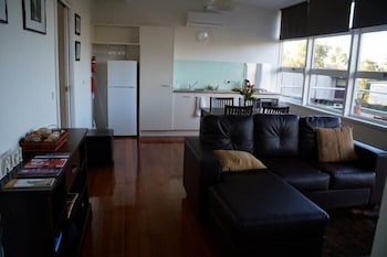 Harmony At Tower Hill - 1 Gold Coast 3