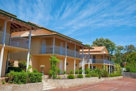 Higgins Lane Motel - Accommodation Gold Coast 0