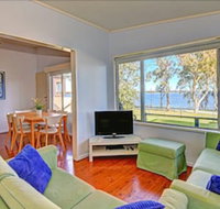 Lakes Edge Cottage - Accommodation Gold Coast