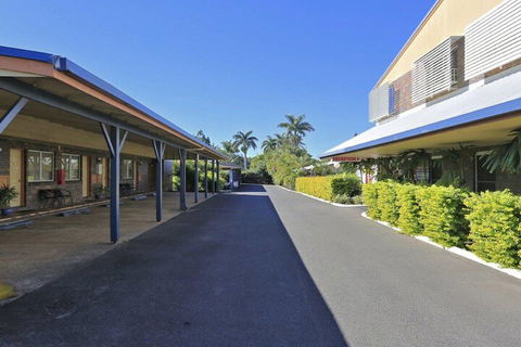 Smart Motel Bert Hinkler - Accommodation Gold Coast 3