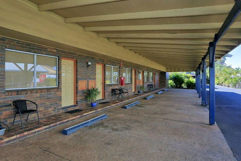 Smart Motel Bert Hinkler - Accommodation Gold Coast 1