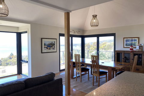 Convict Beach House - Accommodation Gold Coast 2