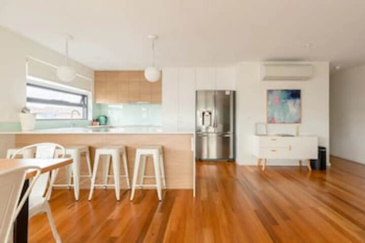 Bellerive TAS Gold Coast 4U