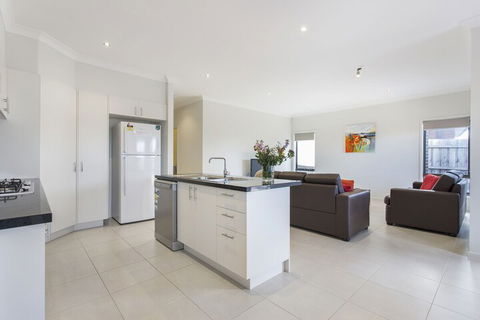 Bradford Place Melbourne - Accommodation Gold Coast 0