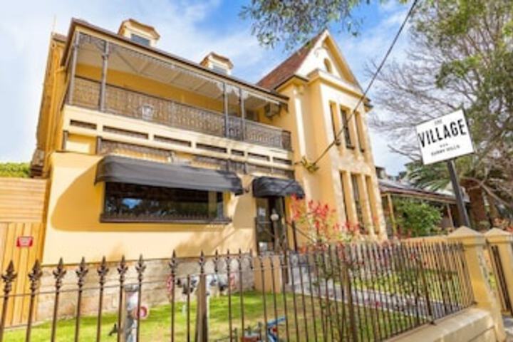 Surry Hills NSW Gold Coast 4U