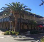 Grosvenor Hotel - Gold Coast 4U