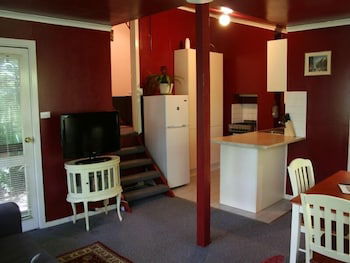 Lotus Lodges - Accommodation Gold Coast 3