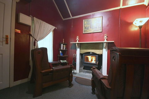 Lotus Lodges - Accommodation Gold Coast 5