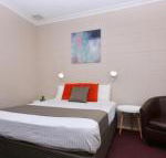 Motel Poinsettia - Gold Coast 4U