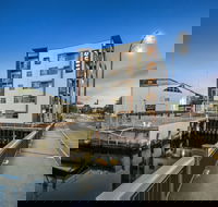 Quest Port Adelaide - Gold Coast 4U