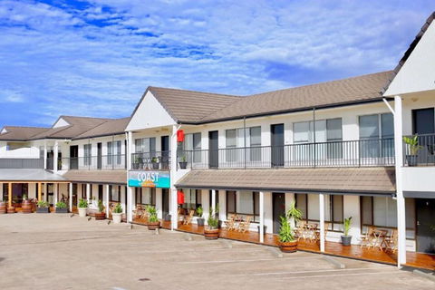 COAST Motel And Apartments - Accommodation Gold Coast 1