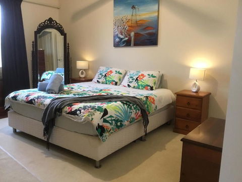 A Homestead On Market - Accommodation Gold Coast 6